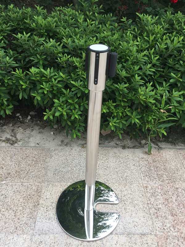 Black painting Crowd Control Retractable Belt Barriers for Subway (LG-23B)