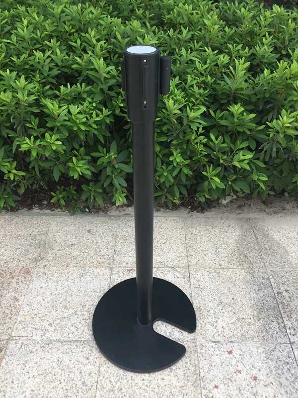 Stainless Steel Retractable Belt Crowd Control Posts & Stanchions for Library